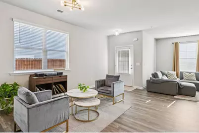 1300 Sweetbriar Circle, Atlanta, GA 30344 - Photo 8