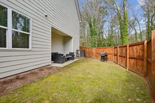 1300 Sweetbriar Cir, Atlanta, GA 30344 - Photo 28