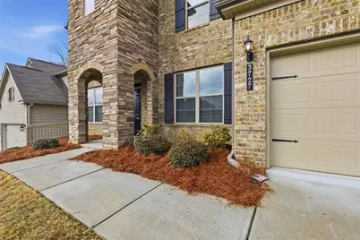 3727 Woodoats Circle, Buford, GA 30519 - Photo 4