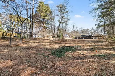 409 Cole Drive SW, Lilburn, GA 30047 - Photo 30