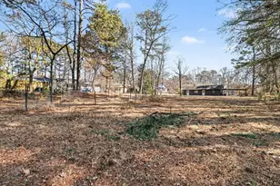 409 Cole Dr SW, Lilburn, GA 30047 - Photo 30