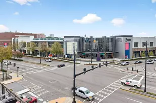 3668 Kingsboro Rd NE, Atlanta, GA 30319 - Photo 40