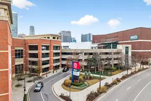 3668 Kingsboro Rd NE, Atlanta, GA 30319 - Photo 32