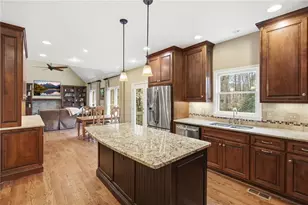 755 Amberton Close, Suwanee, GA 30024 - Photo 6