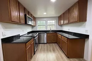 1252 Lawrenceville-Suwanee Rd, Lawrenceville, GA 30043 - Photo 32