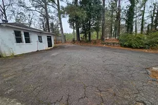 1252 Lawrenceville-Suwanee Rd, Lawrenceville, GA 30043 - Photo 24