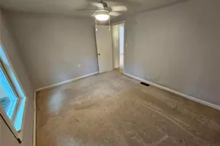 1252 Lawrenceville-Suwanee Rd, Lawrenceville, GA 30043 - Photo 14