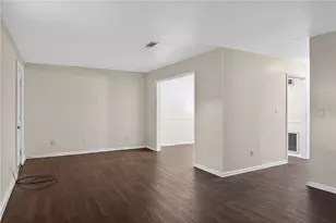 6071 Regent Manor, Lithonia, GA 30058 - Photo 2