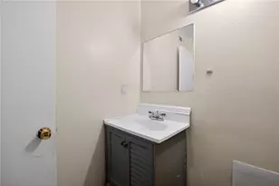 6071 Regent Manor, Lithonia, GA 30058 - Photo 16