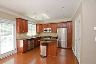 2208 Weldonberry Dr, Brookhaven, GA 30319 - Photo 12