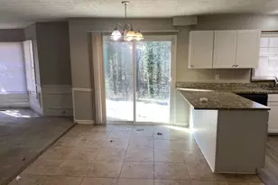 1720 Ridgefield Dr, Roswell, GA 30075 - Photo 4