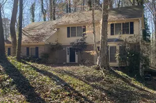 1720 Ridgefield Dr, Roswell, GA 30075 - Photo 1