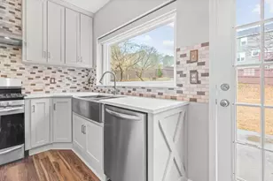 1975 Chattahoochee Dr, Duluth, GA 30097 - Photo 10