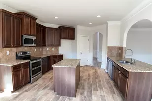 4504 Trellis View Ln, Loganville, GA 30052 - Photo 2