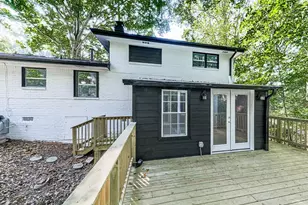 1564 Bubbling Creek Rd, Brookhaven, GA 30319 - Photo 6