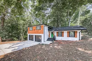 1564 Bubbling Creek Rd, Brookhaven, GA 30319 - Photo 2