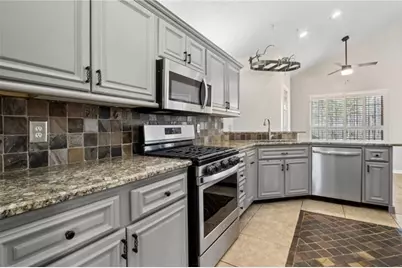 6604 Windbrook Way, Flowery Branch, GA 30542 - Photo 20