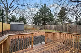 2047 McPherson Dr, East Point, GA 30344 - Photo 22