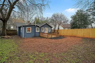 2047 McPherson Dr, East Point, GA 30344 - Photo 24