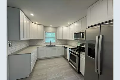 2225 Alpha Drive, Decatur, GA 30032 - Photo 2