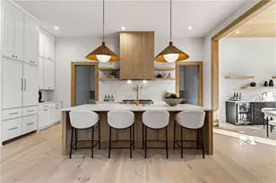 422 Hilderbrand Dr, Atlanta, GA 30328 - Photo 4