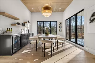 422 Hilderbrand Dr, Atlanta, GA 30328 - Photo 10