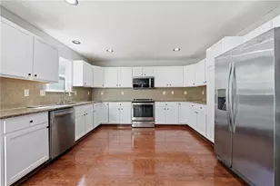 1328 Avington Glen Dr, Lawrenceville, GA 30045 - Photo 8