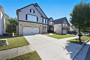 1328 Avington Glen Dr, Lawrenceville, GA 30045 - Photo 2