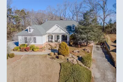 410 Caldwell Lane, Hoschton, GA 30548 - Photo 1