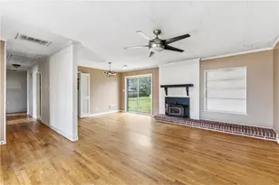 267 Nancy St, Winder, GA 30680 - Photo 6