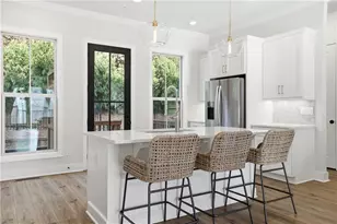 419 Bishop Ln, Woodstock, GA 30188 - Photo 12