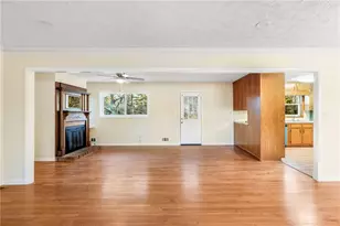 3924 Barr Cir, Tucker, GA 30084 - Photo 8