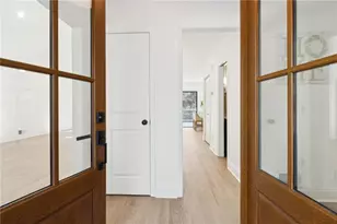 420 Hackberry Ct, Roswell, GA 30076 - Photo 4