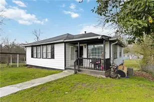 151 N Church St, Buford, GA 30518 - Photo 2