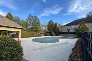 805 Pleasant Hill Rd, Lilburn, GA 30047 - Photo 18