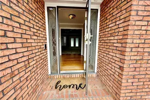 5729 Masters Ct, Stone Mountain, GA 30087 - Photo 2