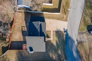 2975 Sandy Cir, Riverdale, GA 30296 - Photo 2