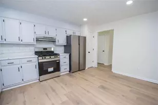 2975 Sandy Cir, Riverdale, GA 30296 - Photo 10