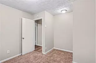 2895 Woodhollow Ln, Jonesboro, GA 30236 - Photo 10