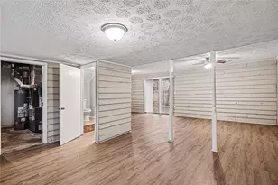 2895 Woodhollow Ln, Jonesboro, GA 30236 - Photo 18