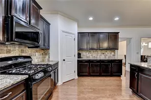 8360 Village School Dr, Cumming, GA 30041 - Photo 28