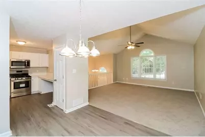 133 Johnstons Way, Dallas, GA 30132 - Photo 4