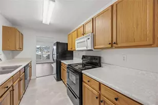 4308 Ravenwood Dr, Union City, GA 30291 - Photo 12