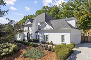 5800 De Claire Ct, Atlanta, GA 30328 - Photo 2