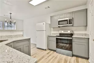 4605 Raven Wood Loop, Union City, GA 30291 - Photo 8