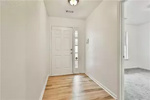 4605 Raven Wood Loop, Union City, GA 30291 - Photo 4