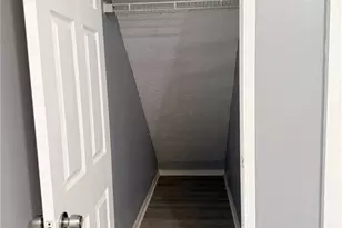 5400 Durham Ridge Ct, Lilburn, GA 30047 - Photo 10