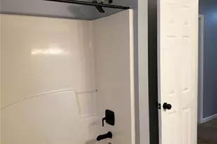 5400 Durham Ridge Ct, Lilburn, GA 30047 - Photo 30