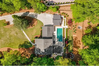 1100 Kingston Drive, Atlanta, GA 30342 - Photo 54