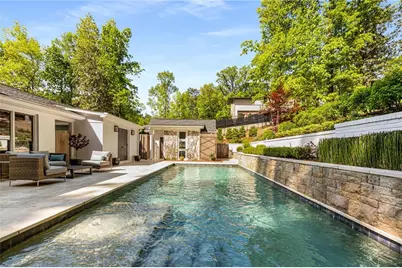 1100 Kingston Drive, Atlanta, GA 30342 - Photo 2